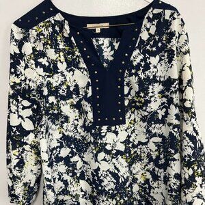 41 Hawthorn-Delveaux Stud Detailed Blouse Size Large